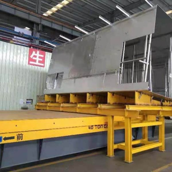 China National Nuclear Corporation’s rubber wheel platform carriage