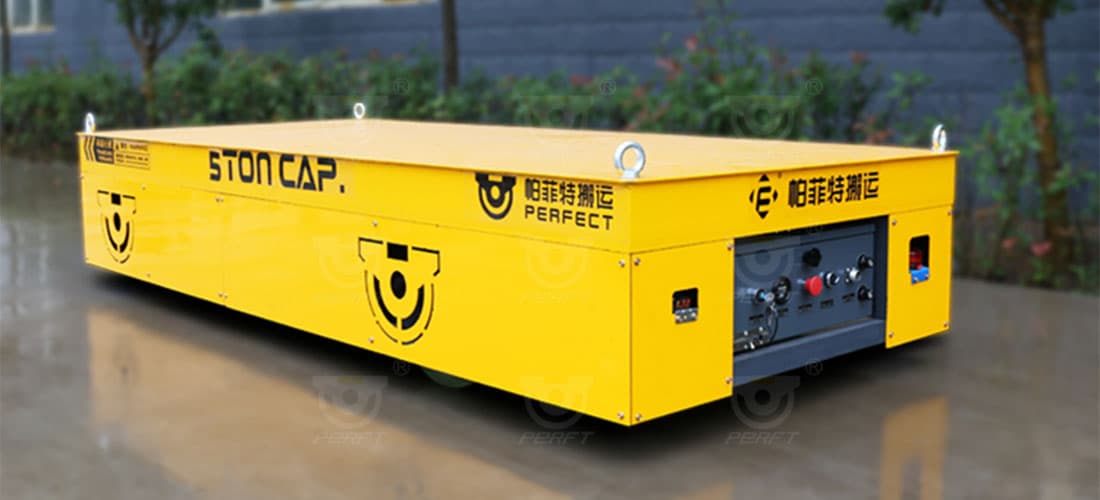 low-voltage rail flat cars